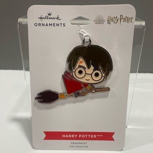 Hallmark Harry Potter Christmas Ornament 2021 Flat Metal Enameled Broom NEW